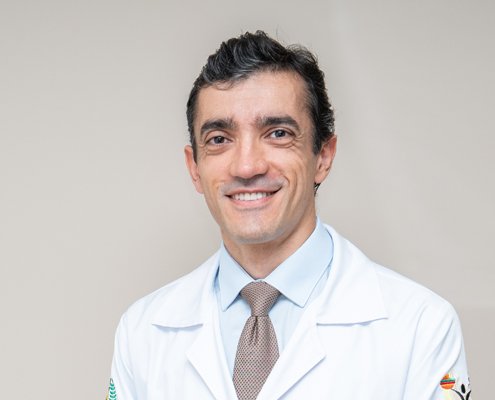 Dr. Emerson Leonildo Marques